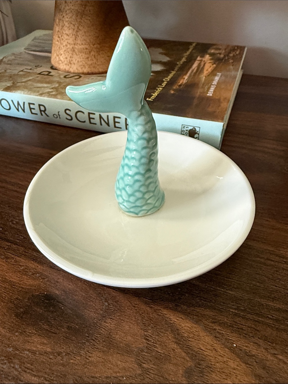 Ceramic Mermaid Tail Ring Dish in Seafoam Green